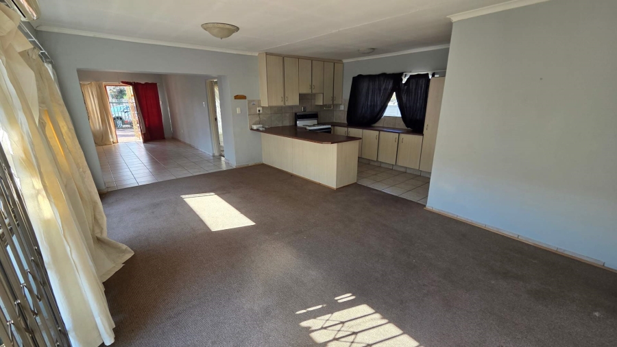 4 Bedroom Property for Sale in Universitas Free State